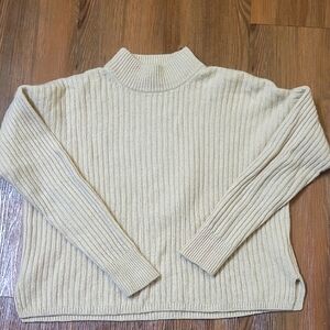 Madewell Cream Ribbed Turtleneck Sweater used‎ good condition.